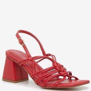 NWT Marc Fisher Magnify Red Heeled Block Sandal Size 9